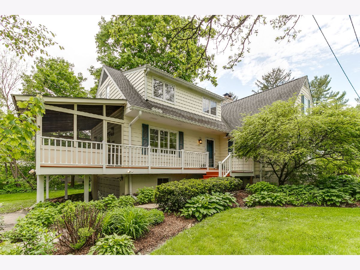  Rented Tower Lakes Illinois, 301 Devonshire