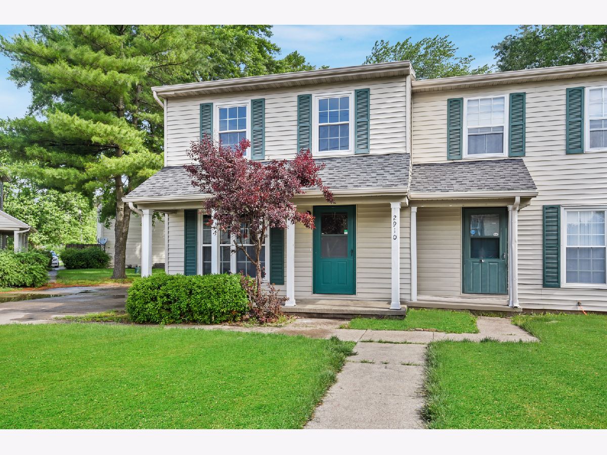 Condos & Townhomes Sold English Creek Condos Champaign Illinois, 2910 John