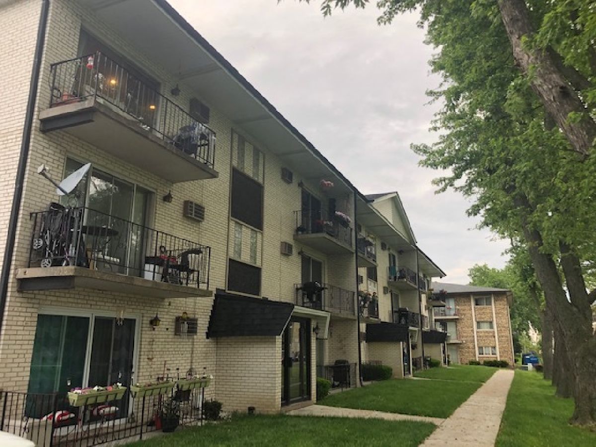 Condominiums Sold Orchard Estates Worth Illinois, 7102 107th