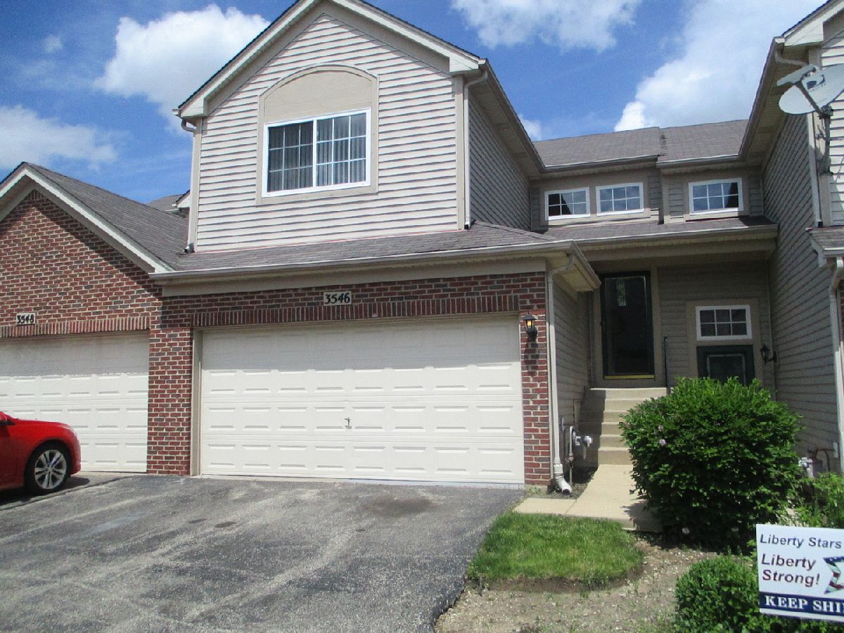 Townhomes Rented Shenandoah Townhomes Carpentersville Illinois, 3546 Blue Ridge