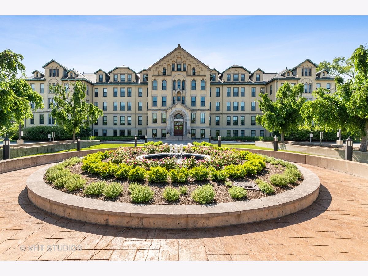 Condominiums Sold Mallinckrodt In The Park Wilmette Illinois, 1041 Ridge