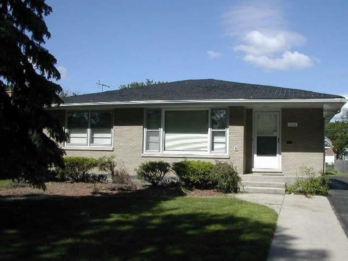 Homes Rented Elm Estates Elmhurst Illinois, 970 Saylor