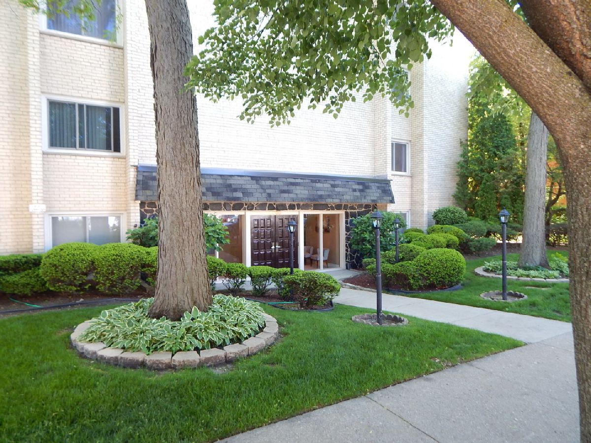 Condominiums Sold Ferris Point Condos Morton Grove Illinois, 8650 Ferris
