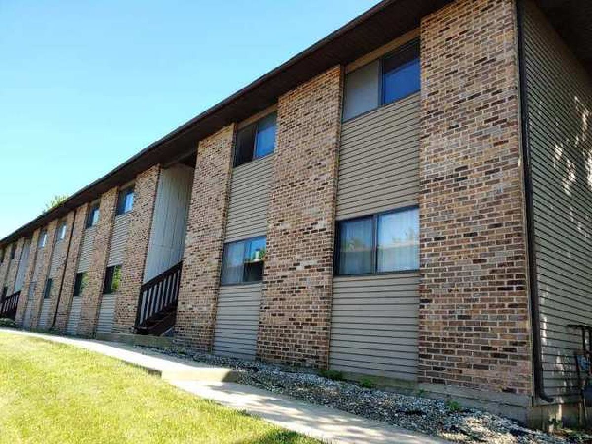 Condominiums Sold Collins Condos South Elgin Illinois, 391 Collins
