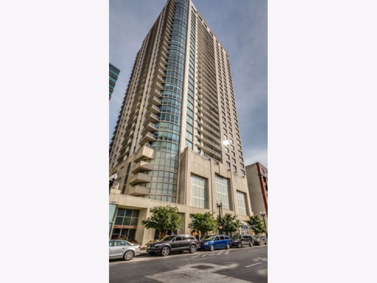 Condominiums Rented Park Alexandria Chicago Illinois, 125 Jefferson