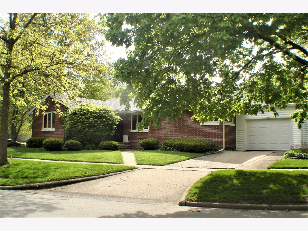Homes Sold Highland Place Champaign Illinois, 1013 Elm
