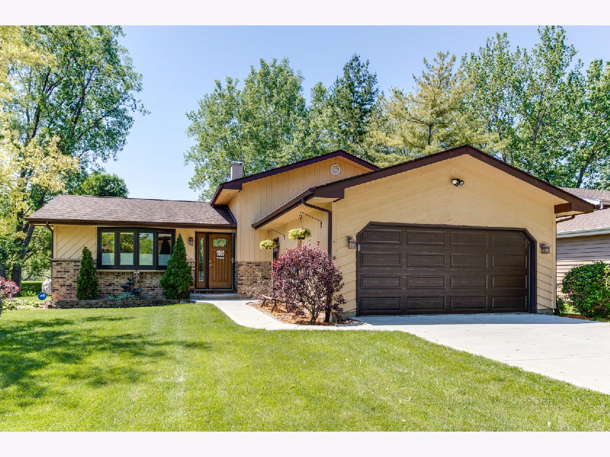 Homes Sold Lake Villa Hills Lake Villa Illinois, 613 Roselle