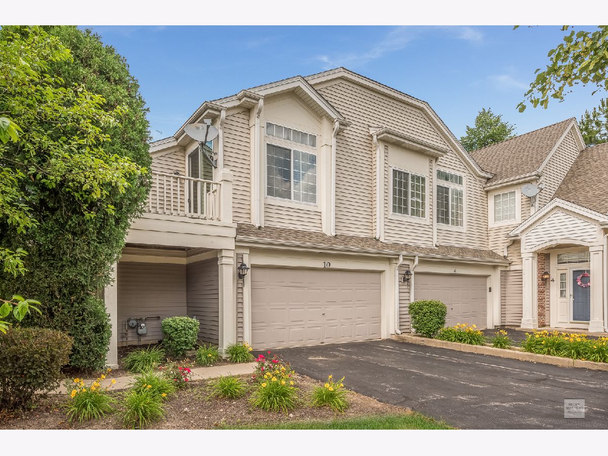 Townhomes & Condos Sold Concord Station Streamwood Illinois, 10 Briarwood