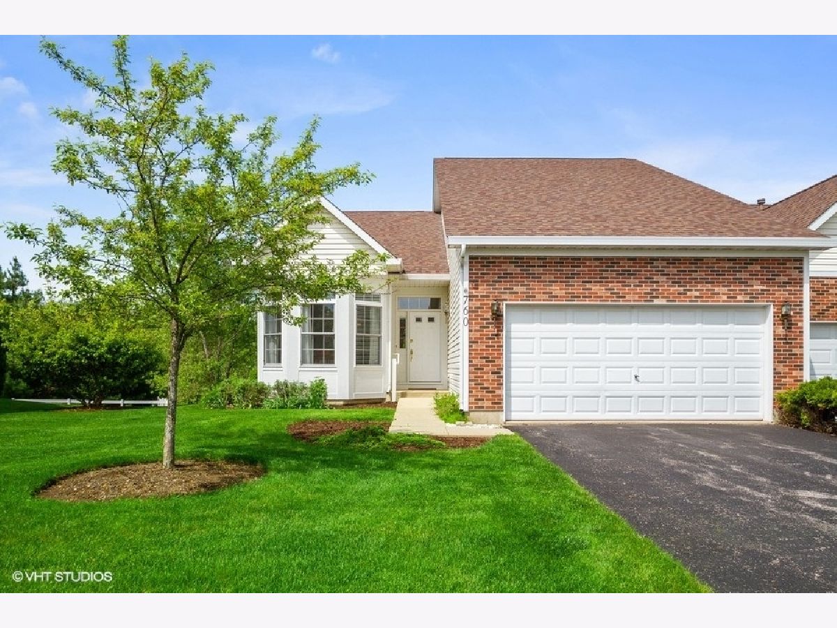 Townhomes Sold Highlands On The Park Woodstock Illinois, 760 Duvall
