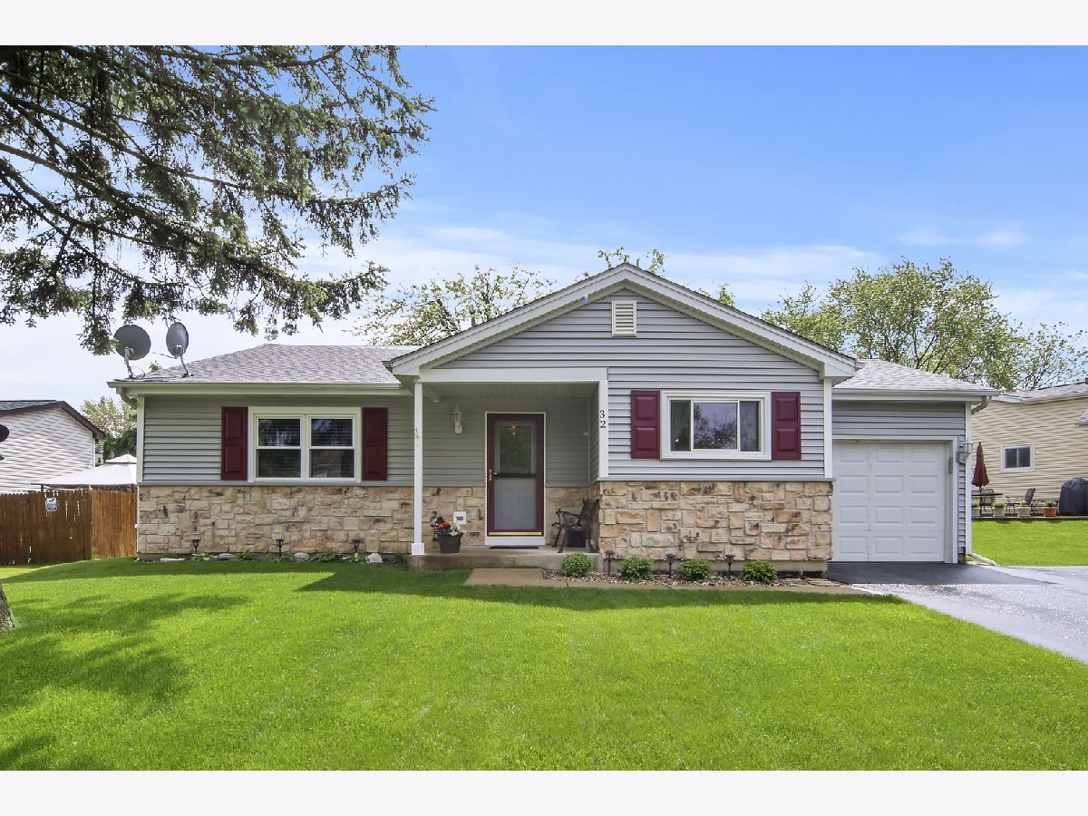 Homes Sold Windsor Place Streamwood Illinois, 32 Fallstone