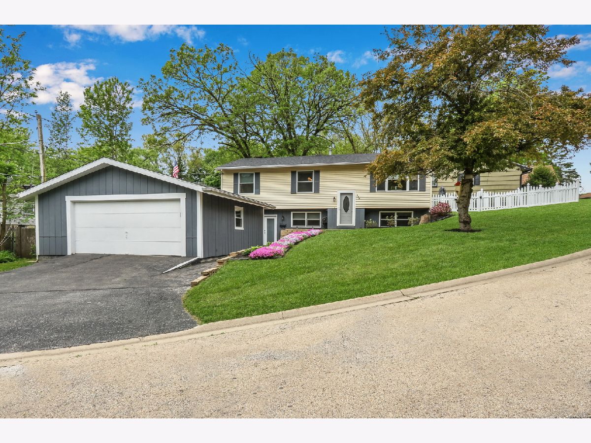 Homes Sold Holcomb Mundelein Illinois, 949 Holcomb