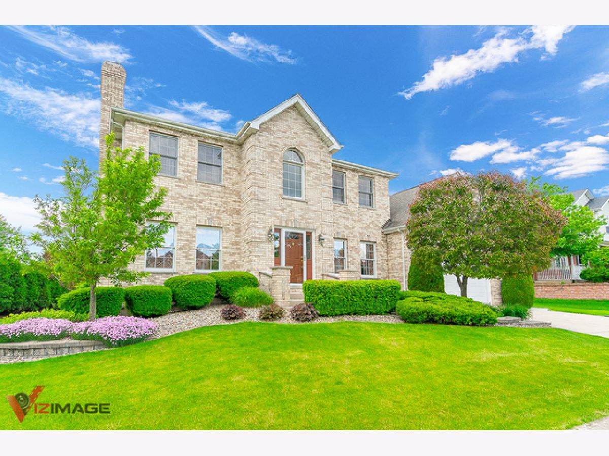 Homes & Condos & Townhomes Sold Broken Arrow Long Bow Lockport Illinois, 16930 Mohican