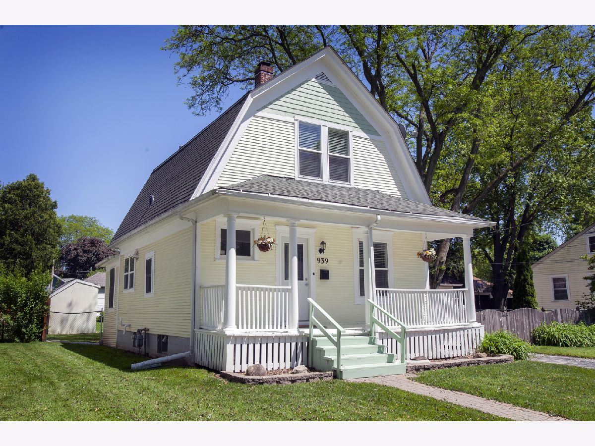 Homes Sold Gold Coast North End Elgin Illinois, 939 Saint John