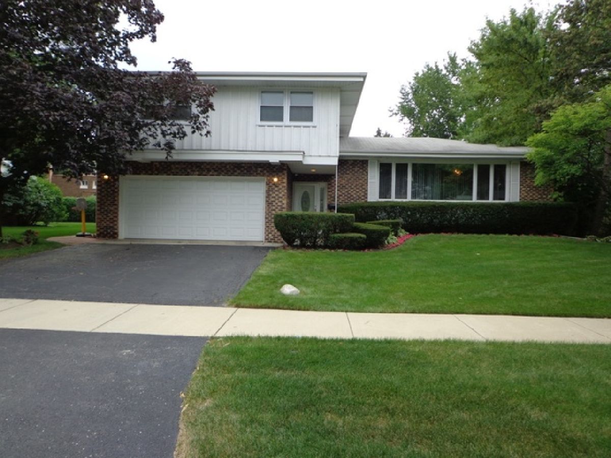 Homes Rented Clavinia Deerfield Illinois, 1720 Clavinia