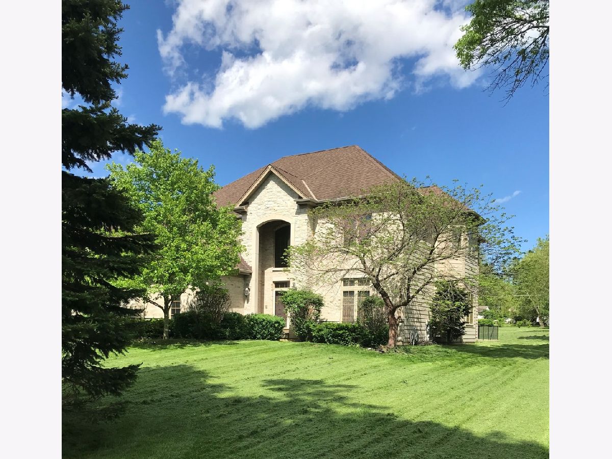 Rented Green Oaks Illinois, 2250 Hanlon