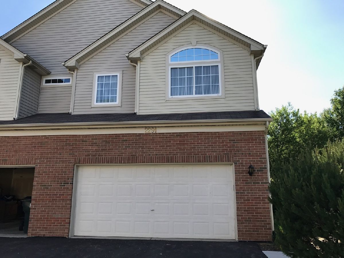 Townhomes Rented Abington Woods Aurora Illinois, 2291 Stoughton