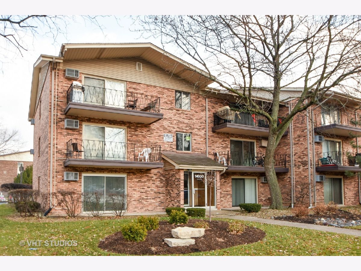 Condominiums Rented Waterbury Crestwood Illinois, 14000 Waterbury