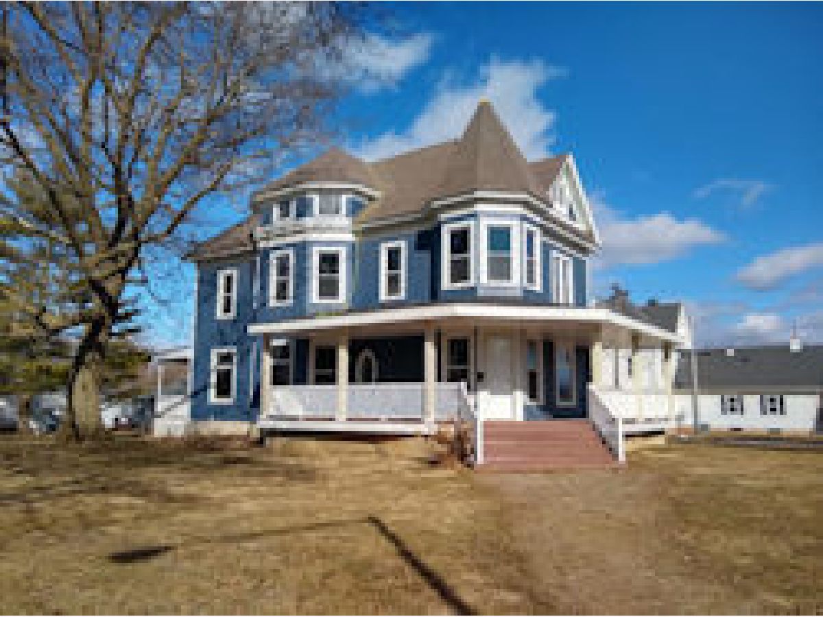  Rented Rochelle Illinois, 619 7th