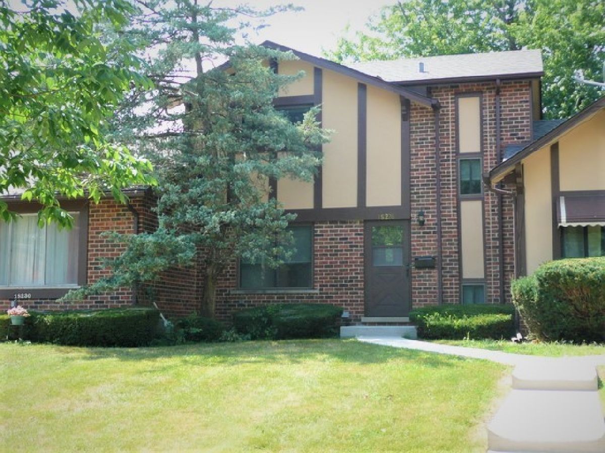 Townhomes & Condos Rented Brandywine Villa Park Illinois, 1S226 Danby