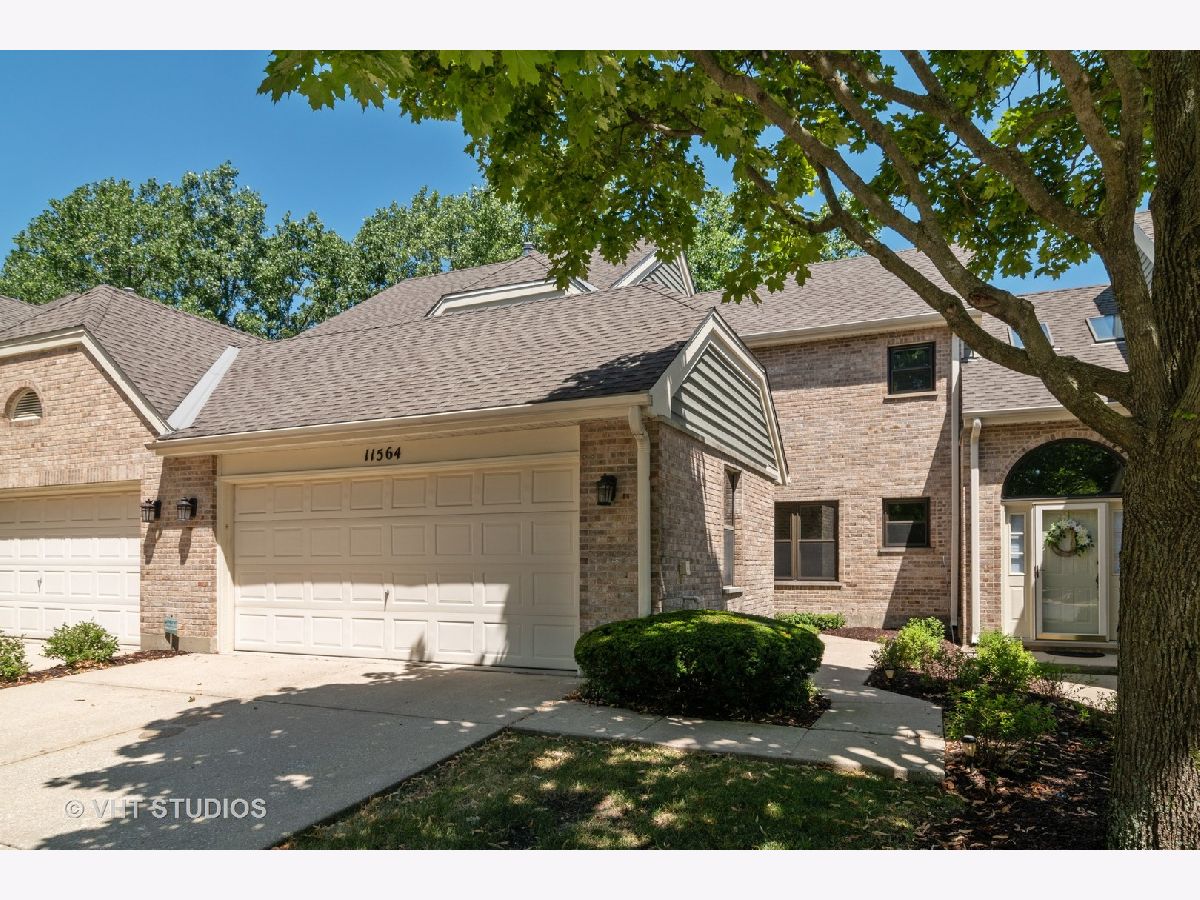 Townhomes Sold Ashley Woods Westchester Illinois, 11564 Burton