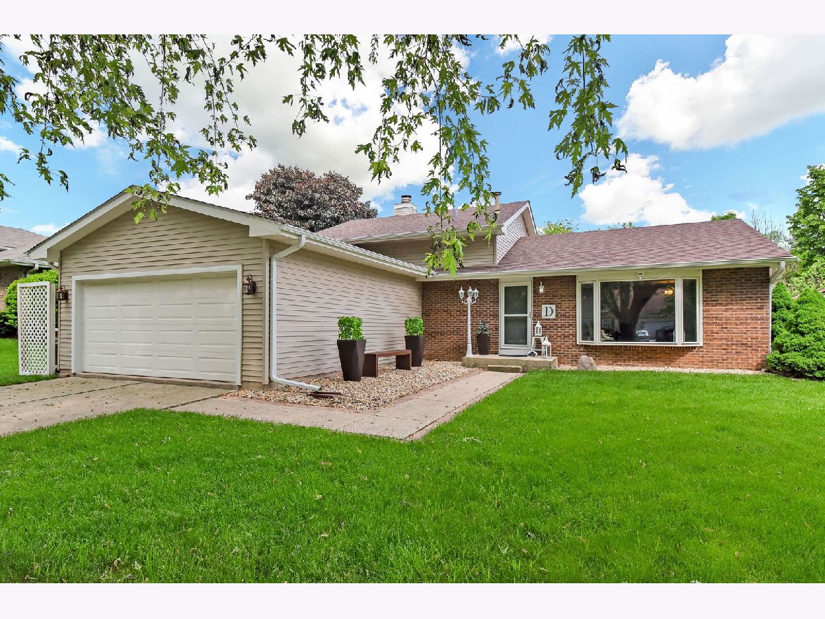 Homes Sold Trails Of Country Lakes Naperville Illinois, 6S025 Country Glen