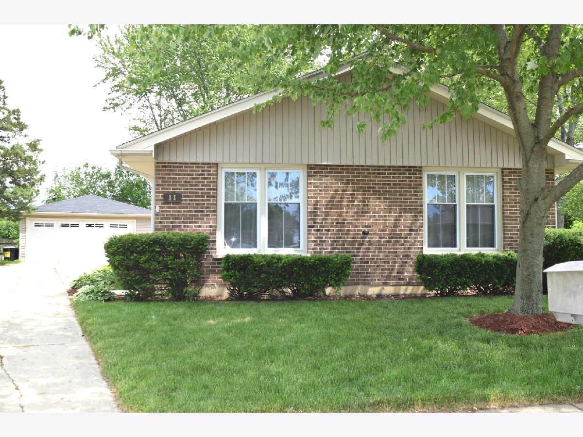 Homes & Condos & Townhomes Sold Bristol Hills Streamwood Illinois, 11 Regency