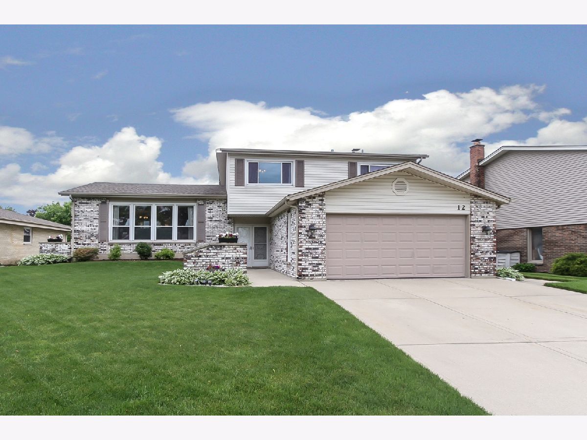 Homes Sold Chatelaine Arlington Heights Illinois, 12 Appletree