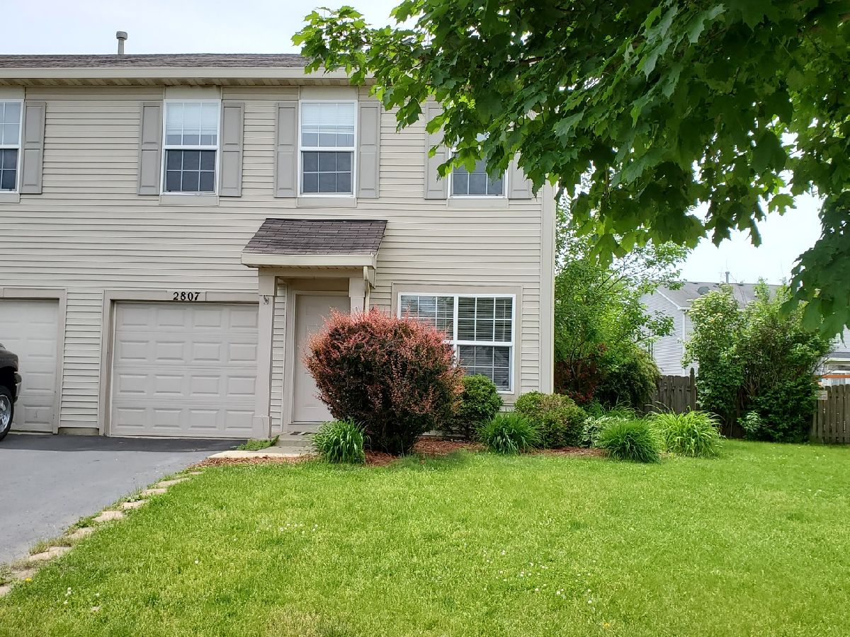 Townhomes & Homes Rented Lakewood Creek Montgomery Illinois, 2807 Troon