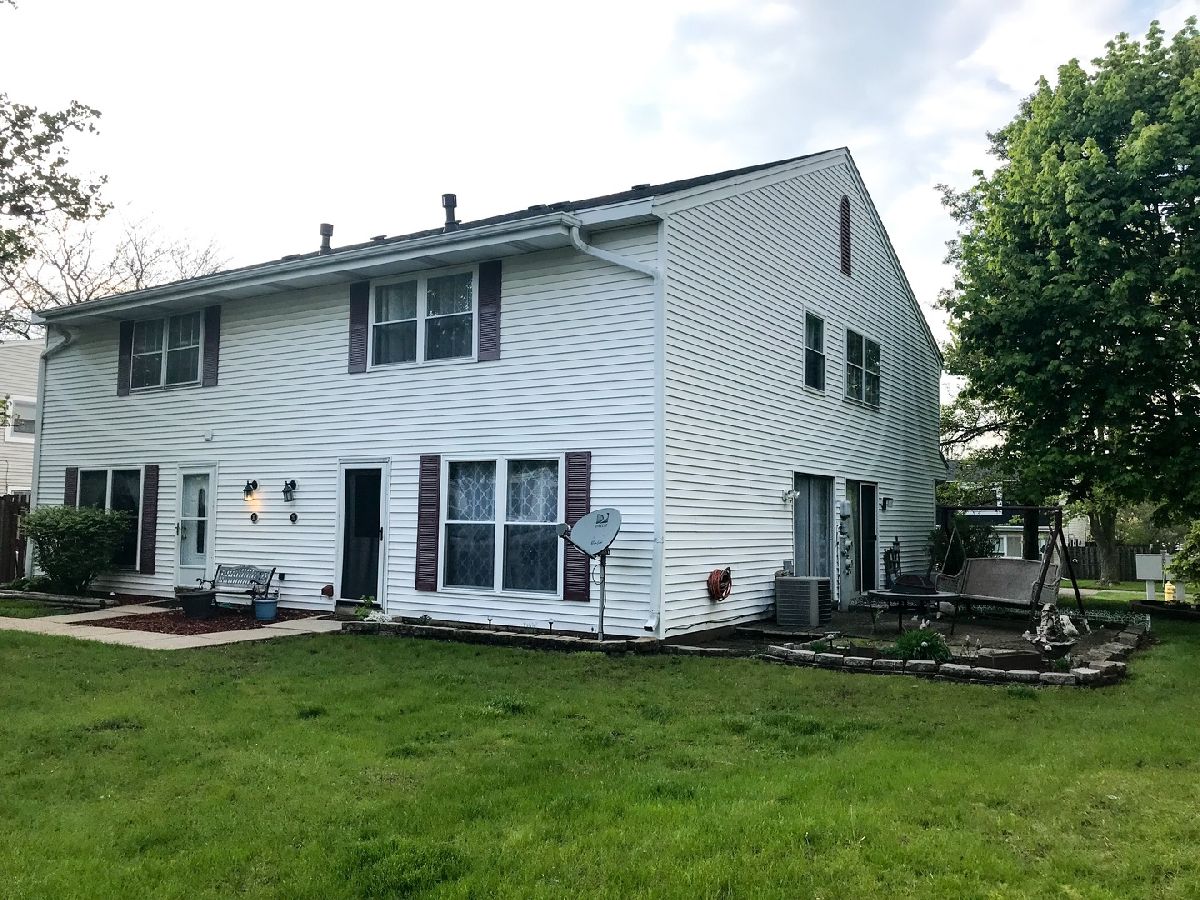 Townhomes & Condos Sold Pine Meadow Bolingbrook Illinois, 2U Fernwood