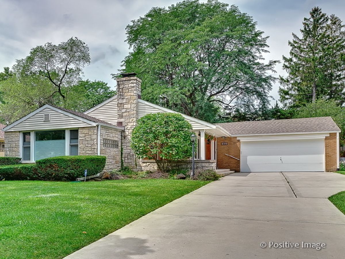 Homes Rented Country Club La Grange Illinois, 912 Stone