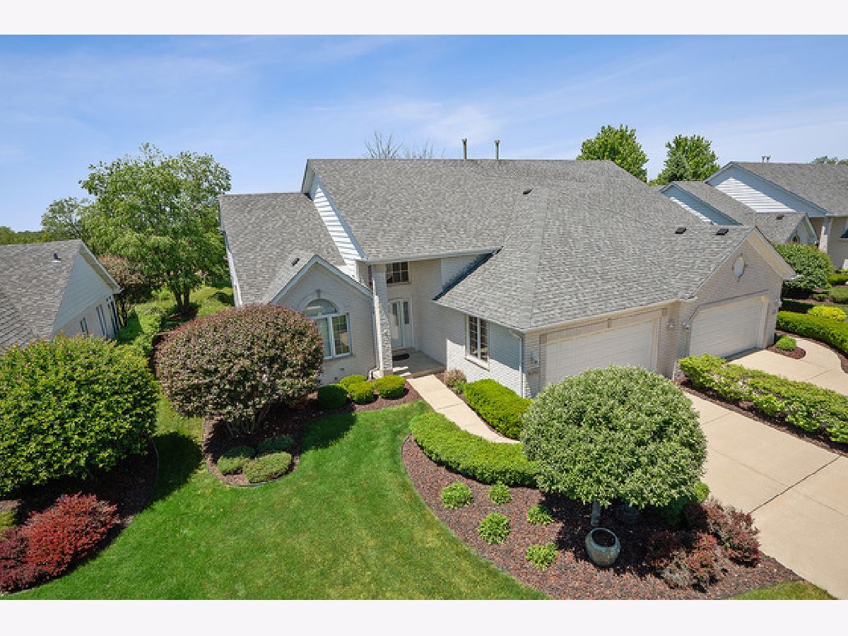 Townhomes Sold Hummingbird Hill Orland Park Illinois, 16260 Hummingbird Hill