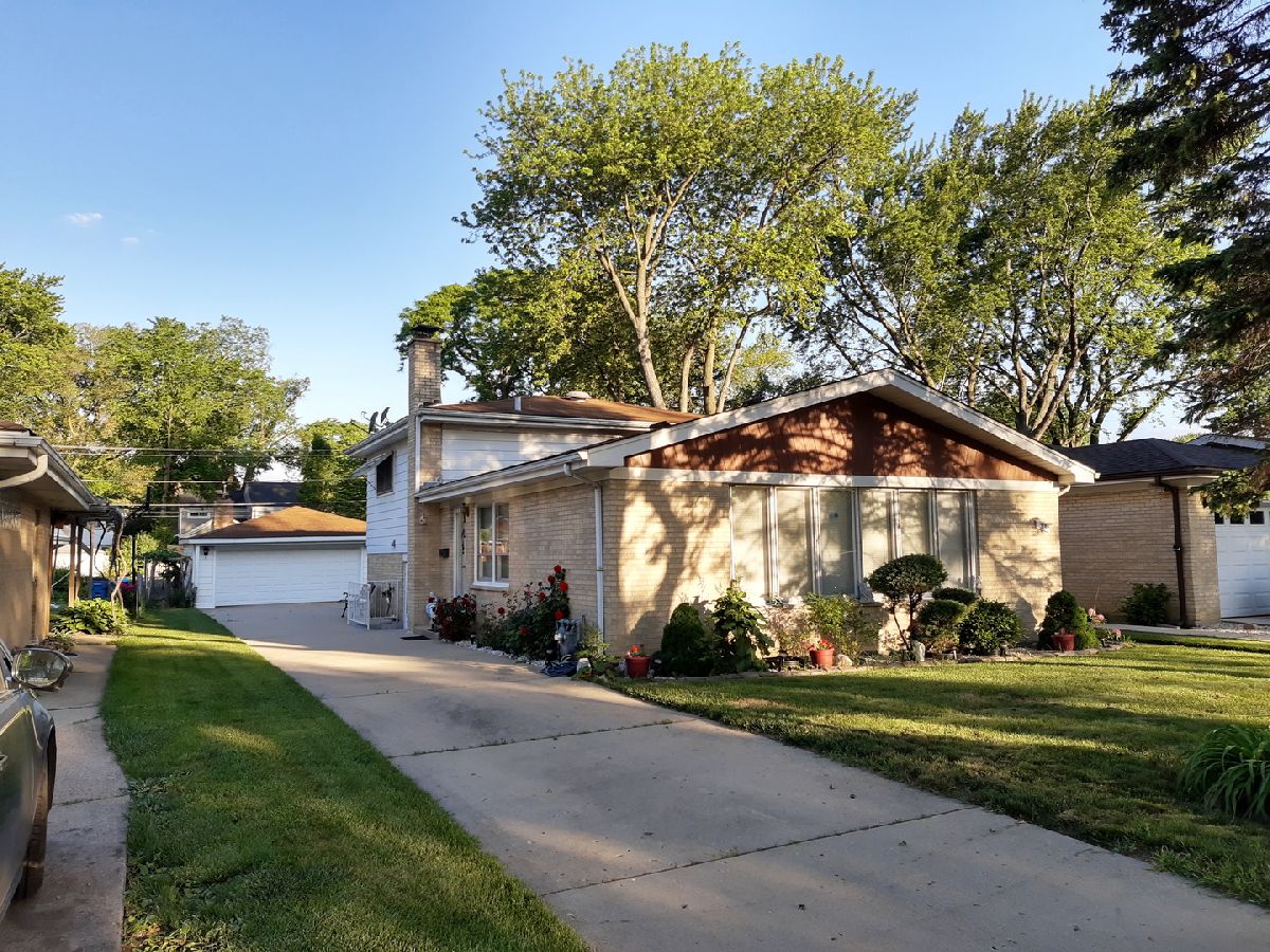 Homes Sold Busse Triangle Mount Prospect Illinois, 214 Mount Prospect