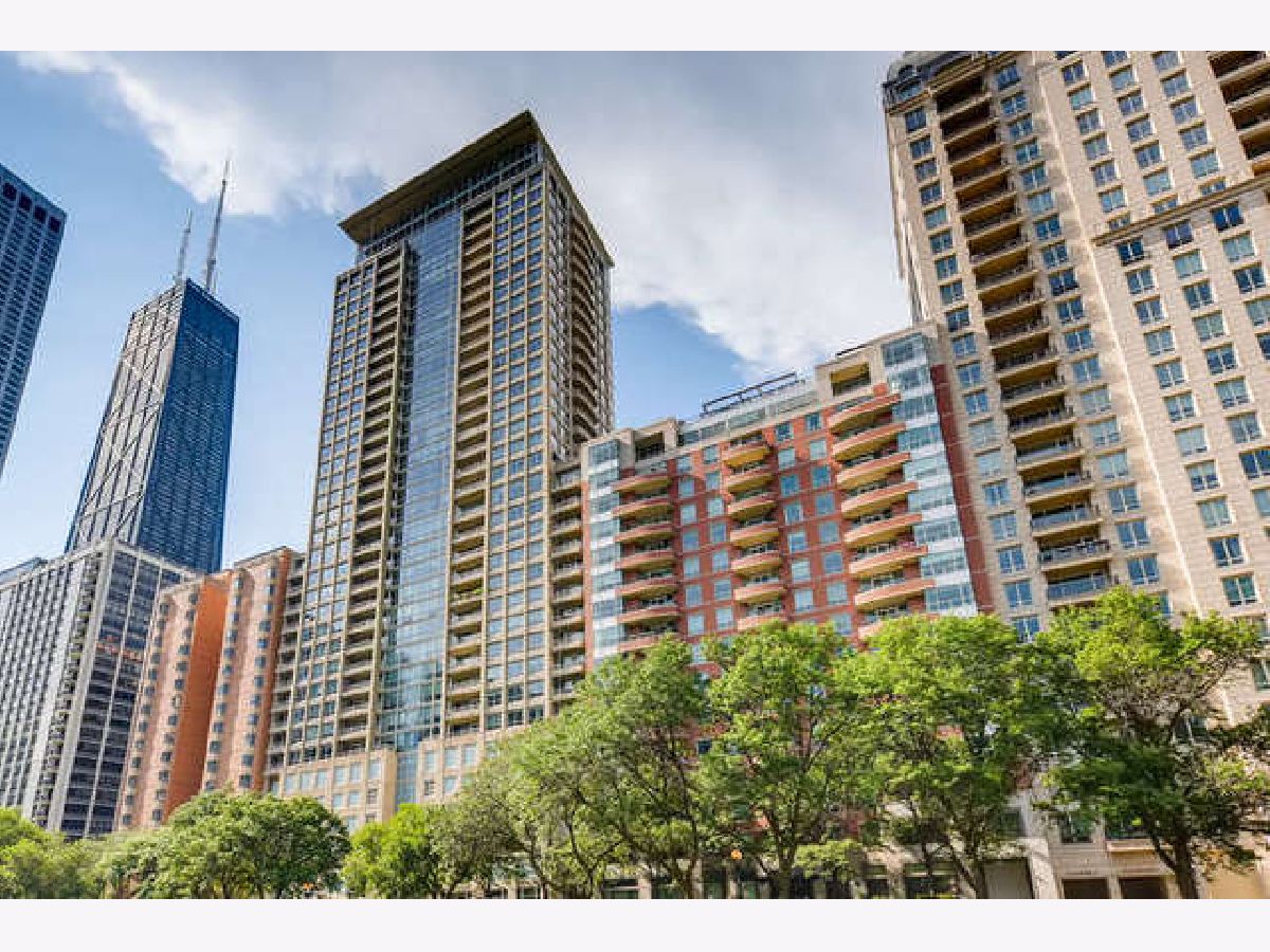 Condos & Townhomes Rented Belvedere Chicago Illinois, 270 Pearson