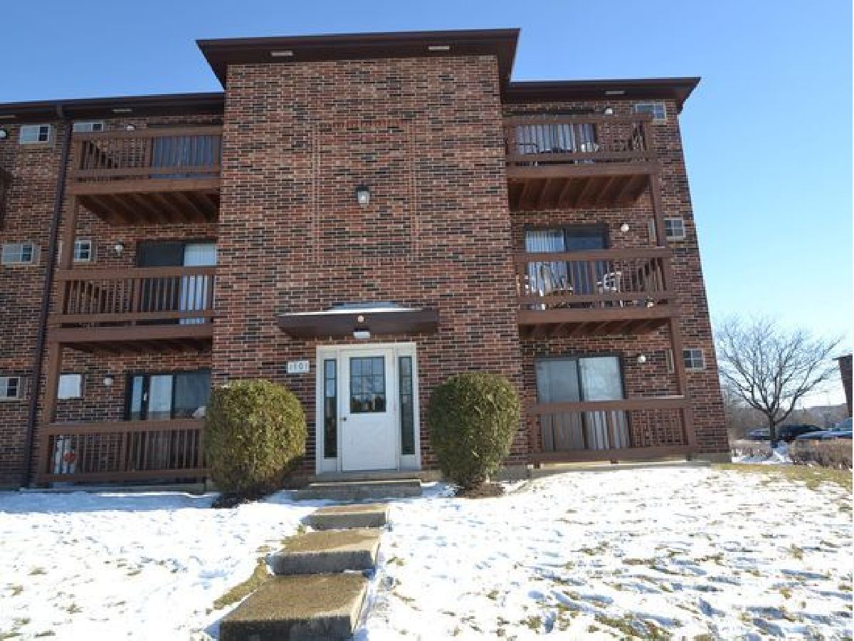 Condominiums Rented Evergreen Condominiums Glendale Heights Illinois, 1101 Cedar