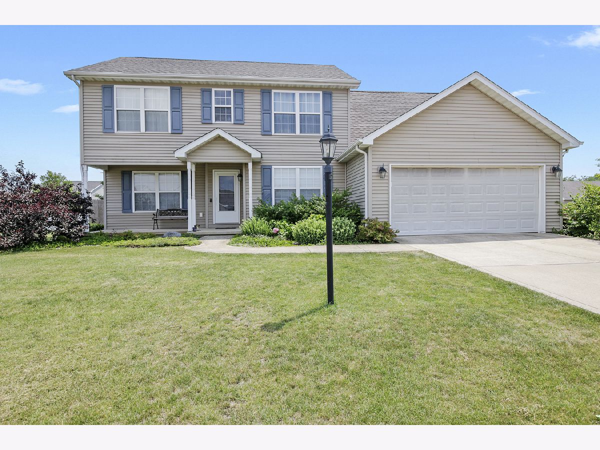 Homes Sold Kinderwood Tolono Illinois, 201 Bryce