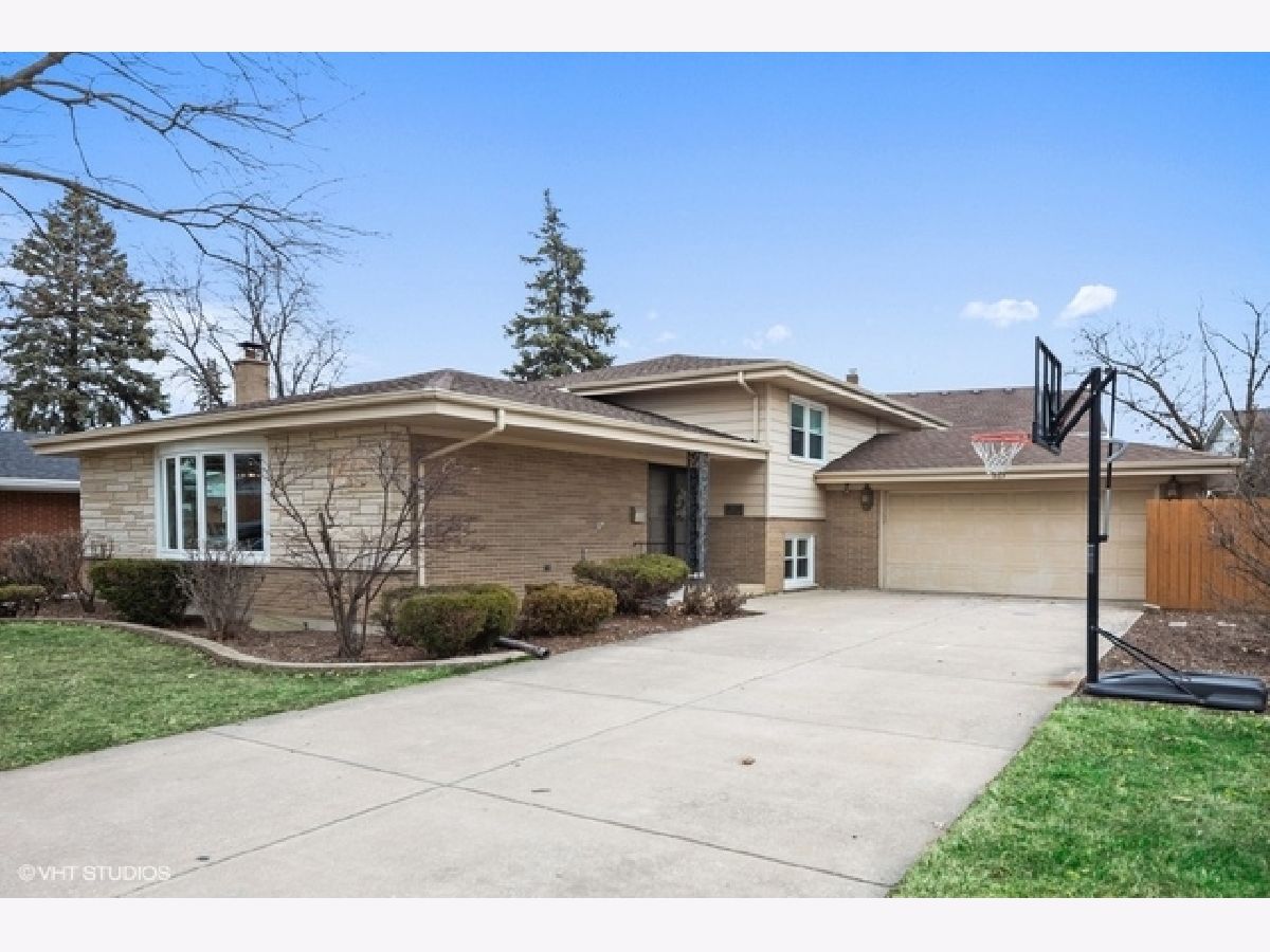 Homes Sold Park Manor Elmhurst Illinois, 863 Stratford