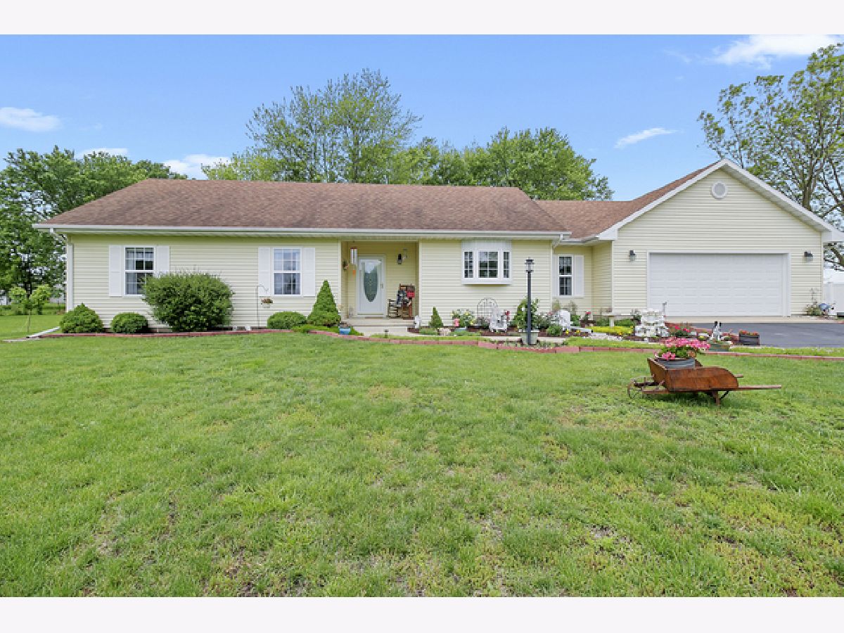  Sold Fairmount Illinois, 107 State