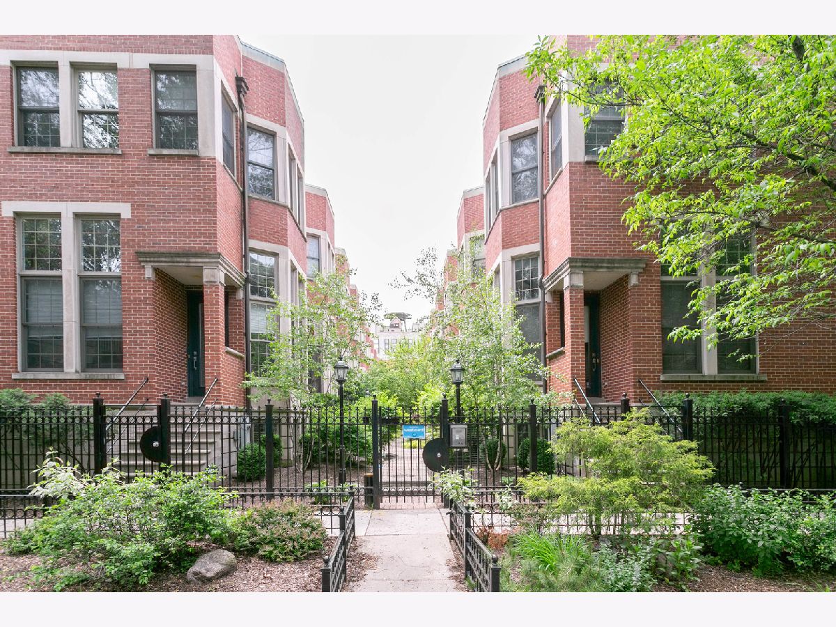 Townhomes Rented Ada Street Townhomes Chicago Illinois, 24 Ada
