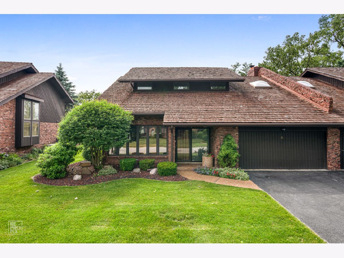 Townhomes & Condos & Homes Sold Hidden Lake Estates Palos Hills Illinois, 8 Lucas