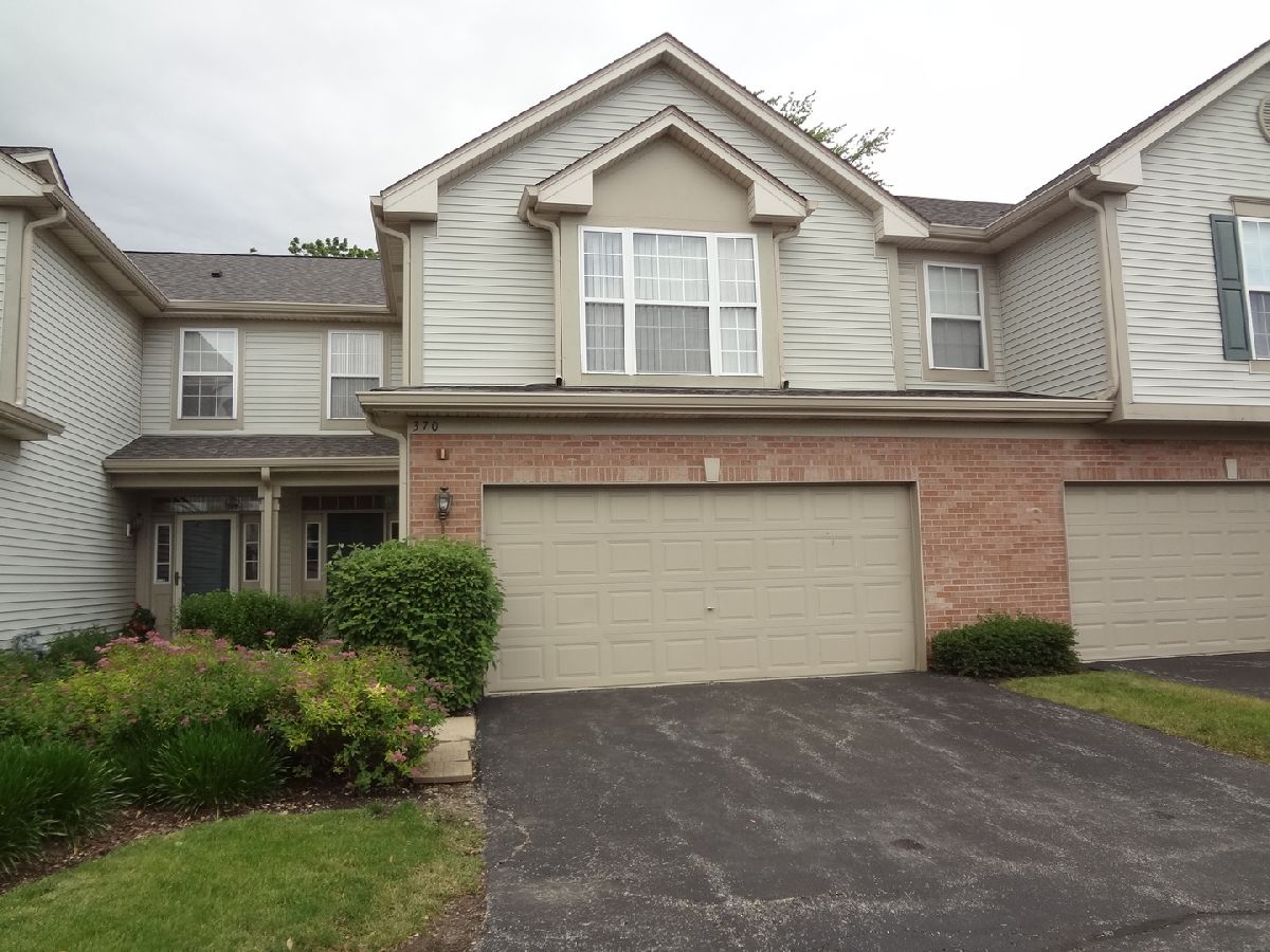 Townhomes Rented Union Commons Wheeling Illinois, 370 Alexia