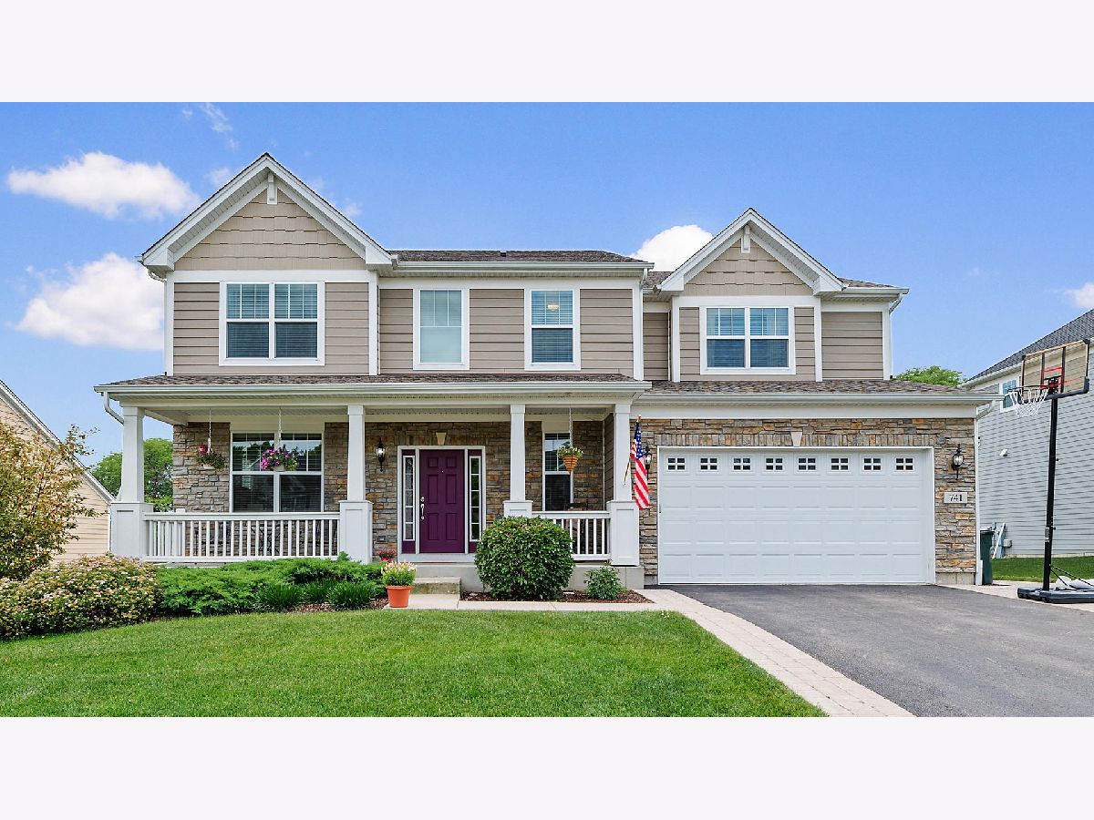 Homes Sold Amber Ridge Glen Ellyn Illinois, 741 Amber Ridge