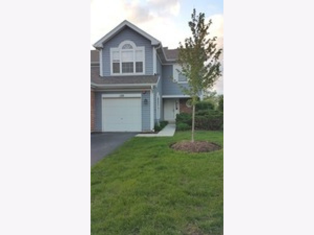 Townhomes & Condos Rented Wildwood Glen Glendale Heights Illinois, 130 Kennebunk
