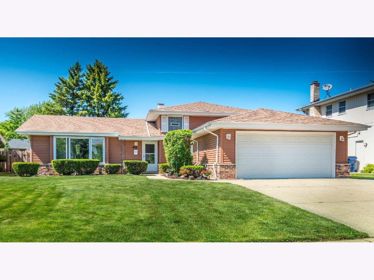 Homes Sold Heritage Addison Illinois, 806 Heritage