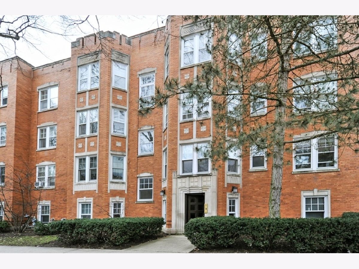 Condos & Townhomes Rented Lincoln Prairie Condos Evanston Illinois, 2454 Prairie