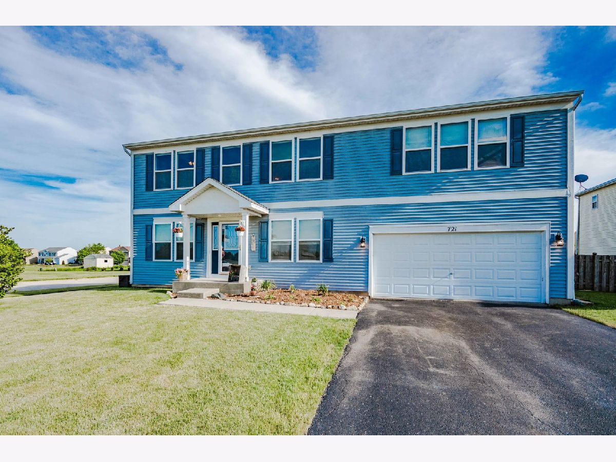 Homes & Townhomes Sold Green Ridge Waterman Illinois, 721 Garfield