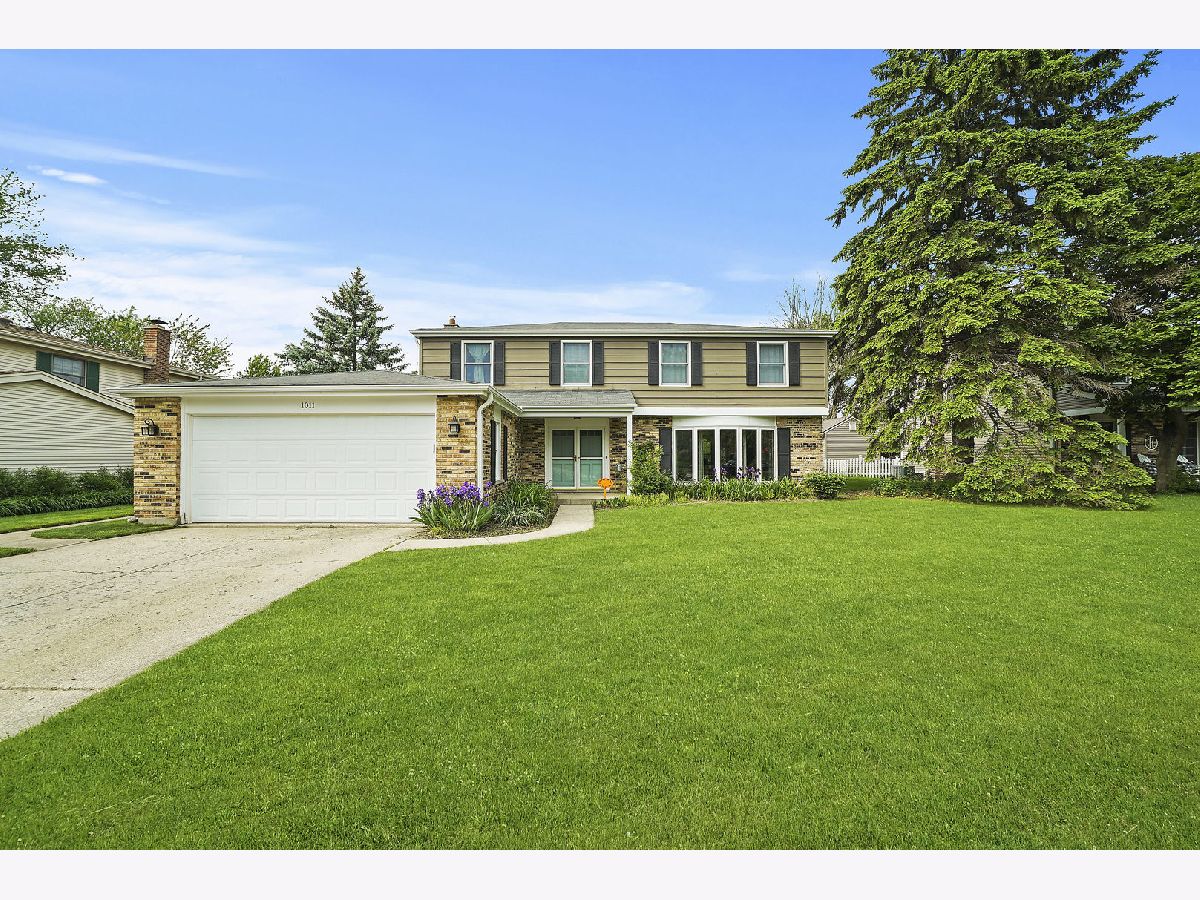 Homes Rented Greentree Libertyville Illinois, 1011 Talltree