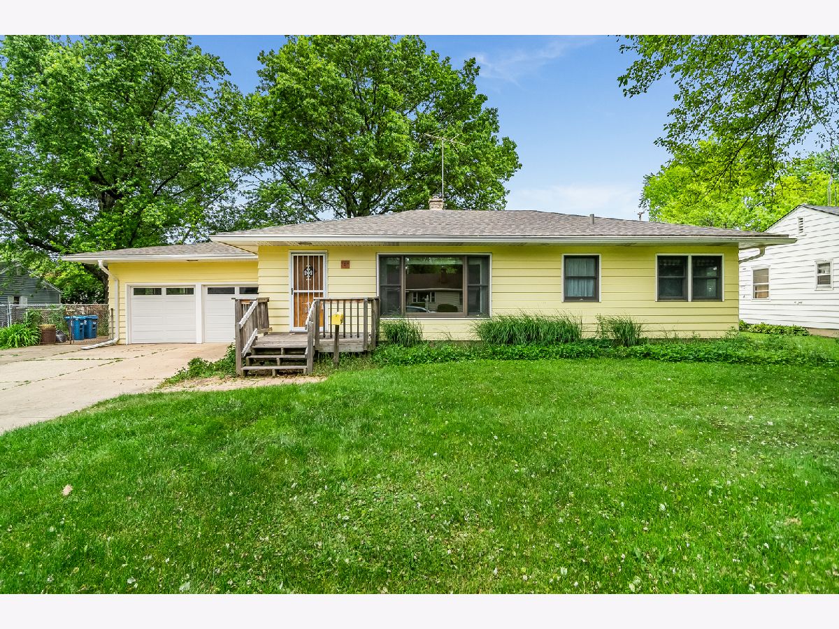 Homes Sold North Lake Manor Aurora Illinois, 387 Lakelawn