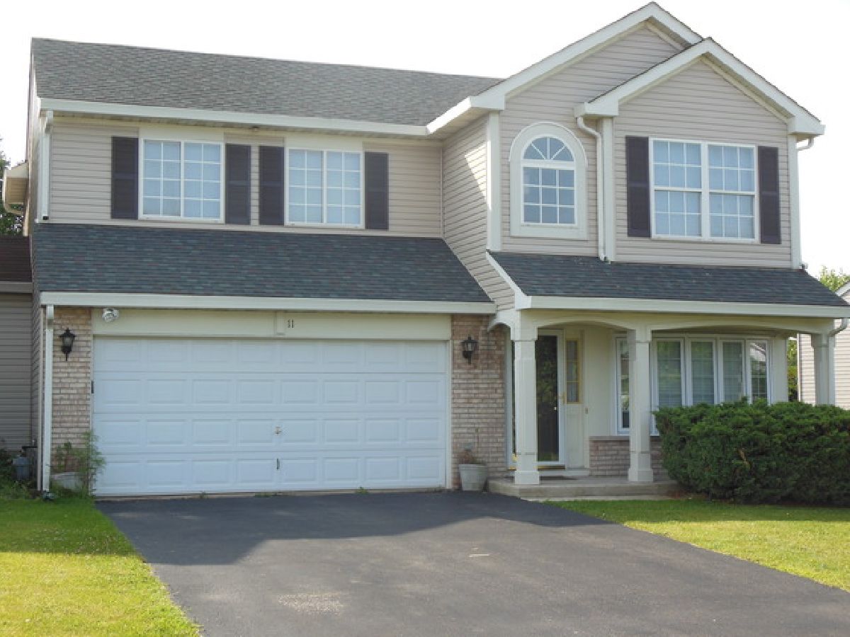 Homes & Townhomes Rented Country Walk Round Lake Beach Illinois, 11 Honeysuckle