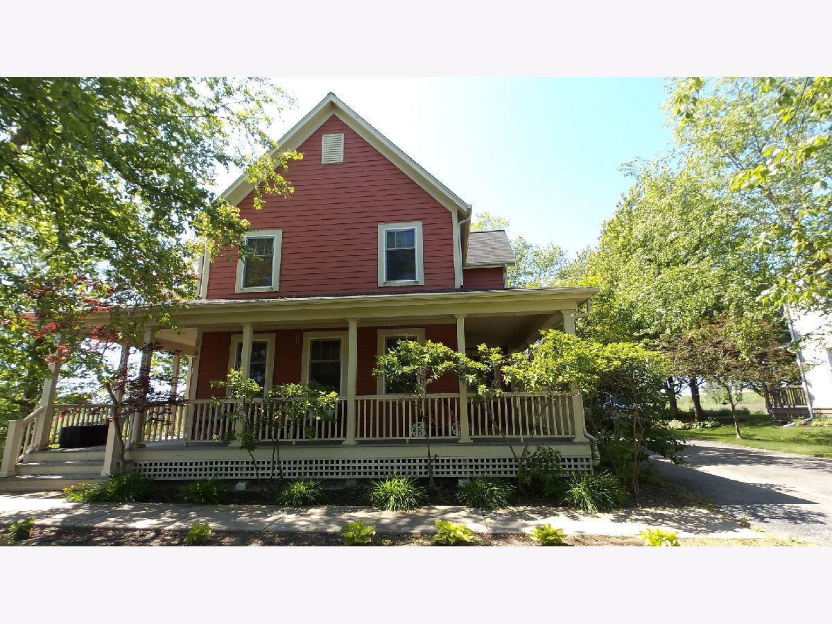 Homes & Condominiums Rented Prairie Crossing Grayslake Illinois, 1297 Hedgerow