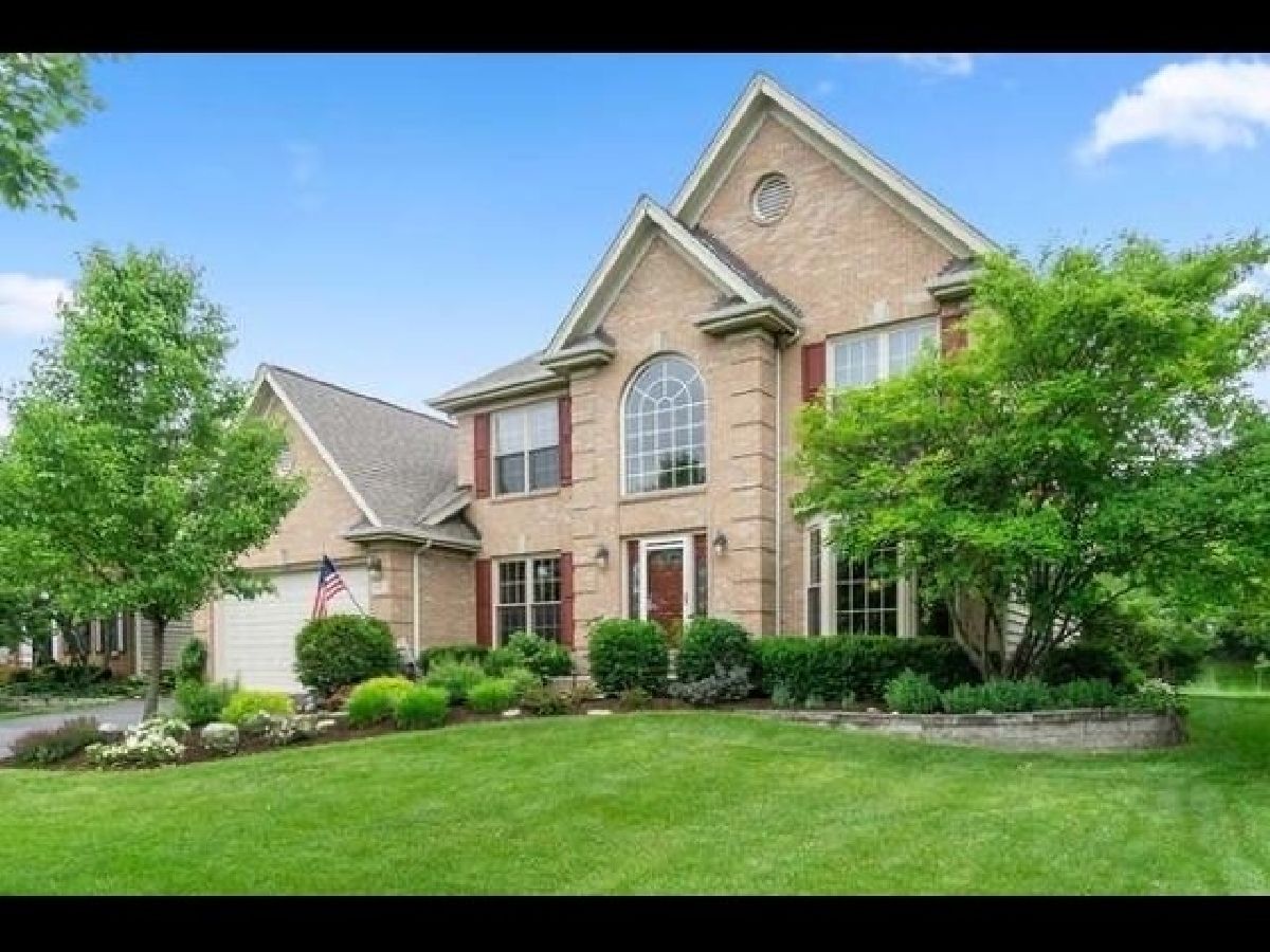 Homes Sold Meadow Wood West Chicago Illinois, 601 Tanager